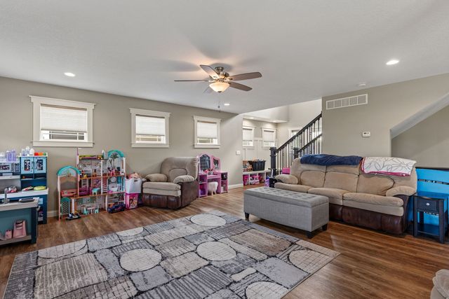 6131 Lillie Avenue, Davenport, IA 52806