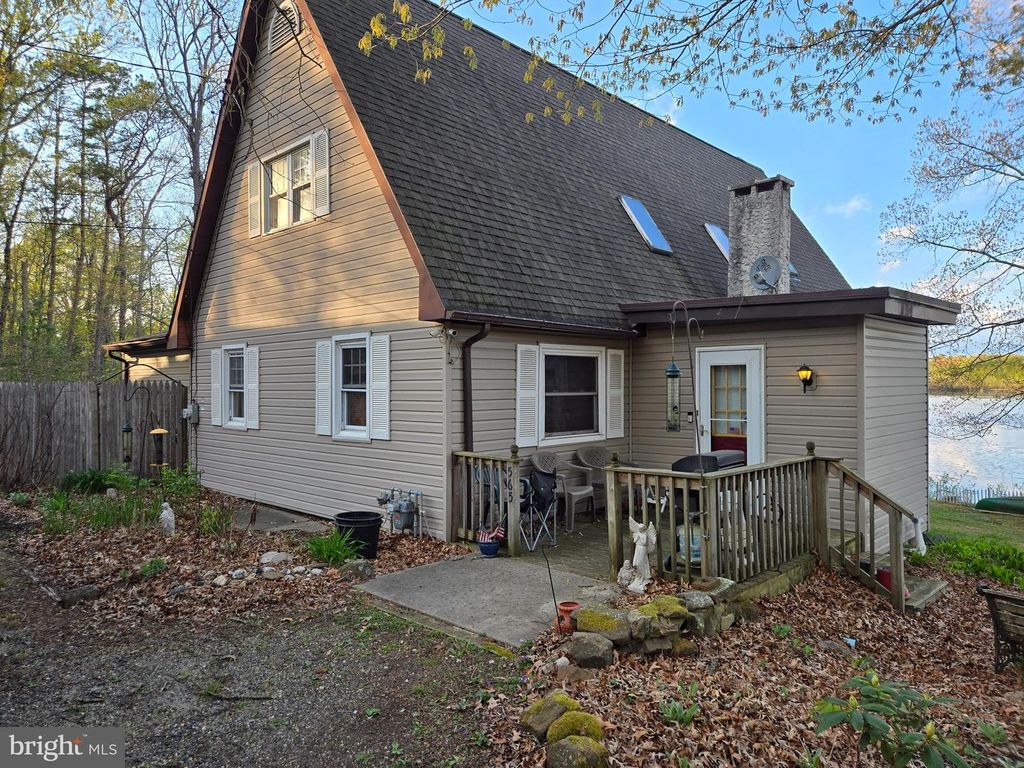 565 HOLLY DR, Franklinville, NJ 08322