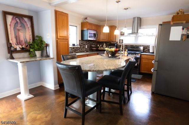 11 Mastogen Dr, Somerville Boro, NJ 08876