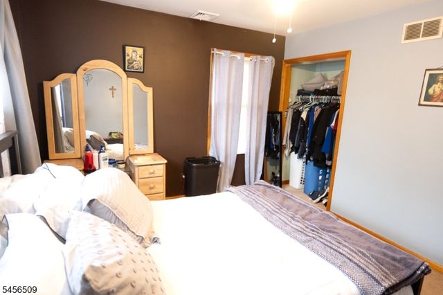 11 Mastogen Dr, Somerville Boro, NJ 08876