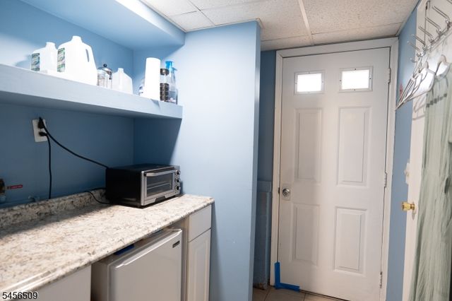 11 Mastogen Dr, Somerville Boro, NJ 08876