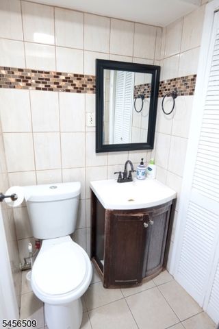 11 Mastogen Dr, Somerville Boro, NJ 08876