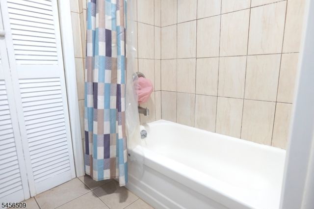 11 Mastogen Dr, Somerville Boro, NJ 08876