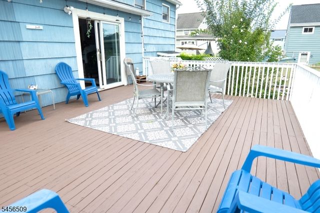 11 Mastogen Dr, Somerville Boro, NJ 08876