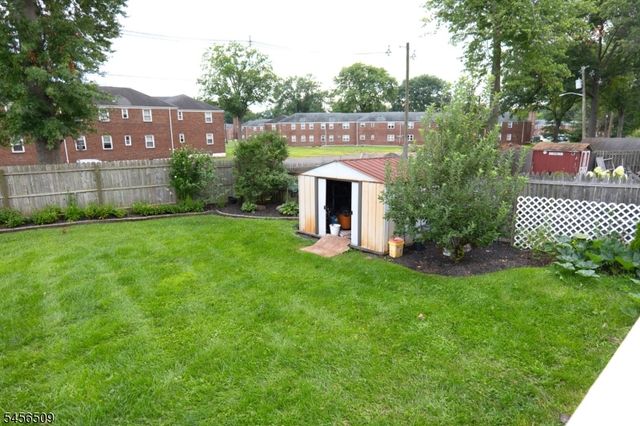 11 Mastogen Dr, Somerville Boro, NJ 08876