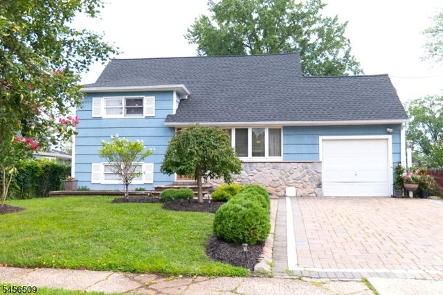 11 Mastogen Dr, Somerville Boro, NJ 08876