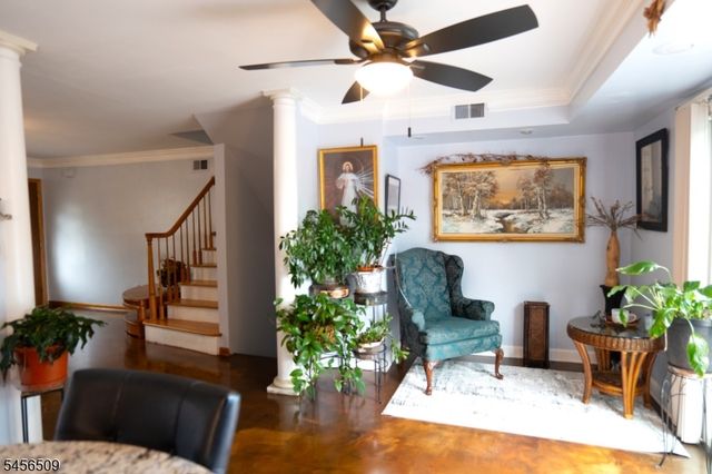 11 Mastogen Dr, Somerville Boro, NJ 08876