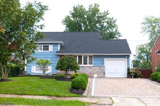 11 Mastogen Dr, Somerville Boro, NJ 08876
