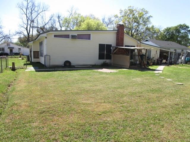 2015 SIMMONS Street, Alexandria, LA 71301