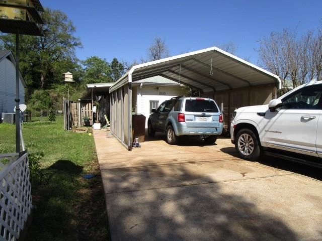 2015 SIMMONS Street, Alexandria, LA 71301