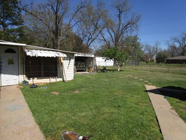 2015 SIMMONS Street, Alexandria, LA 71301