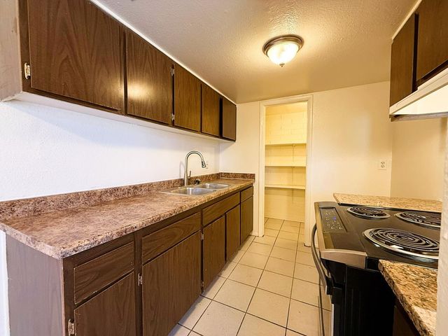 4029 W Mesquite Lane, Phoenix, AZ 85019