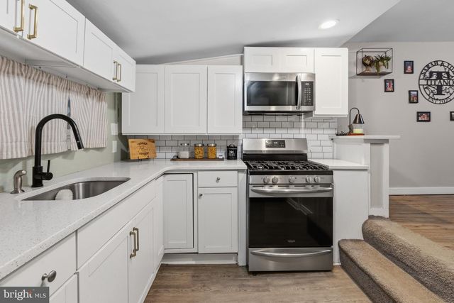 2734 HAWORTH ST, Philadelphia, PA 19137