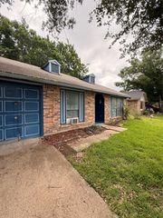 402 Magnolia Drive, Forney, TX 75126