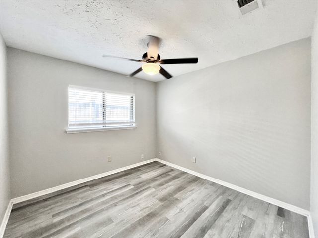 2319 Redbrook Drive, Arlington, TX 76014