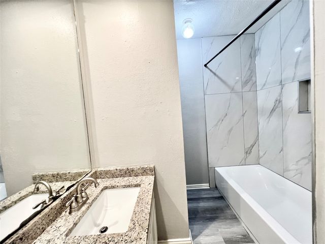 2319 Redbrook Drive, Arlington, TX 76014