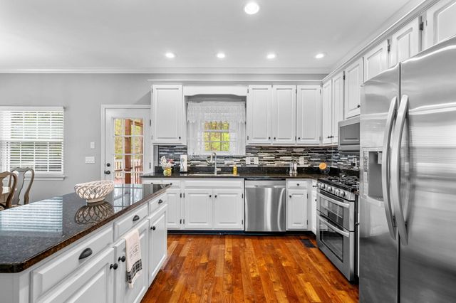 835 Creek Drive, Chattanooga, TN 37415