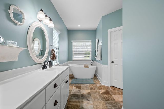 835 Creek Drive, Chattanooga, TN 37415