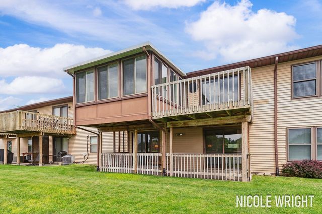 2922 Porter Court SW, Grandville, MI 49418