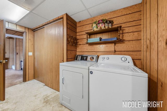 2922 Porter Court SW, Grandville, MI 49418