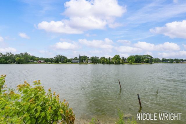 2922 Porter Court SW, Grandville, MI 49418