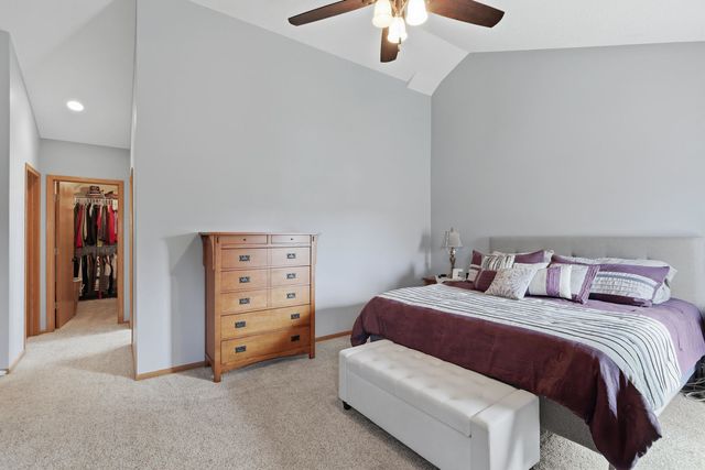 1051 W Price Street, Eldridge, IA 52748