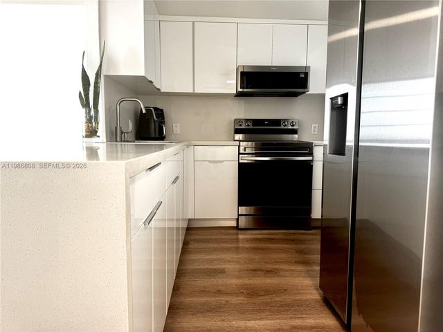 2150 Sans Souci Boulevard A909, North Miami, FL 33181