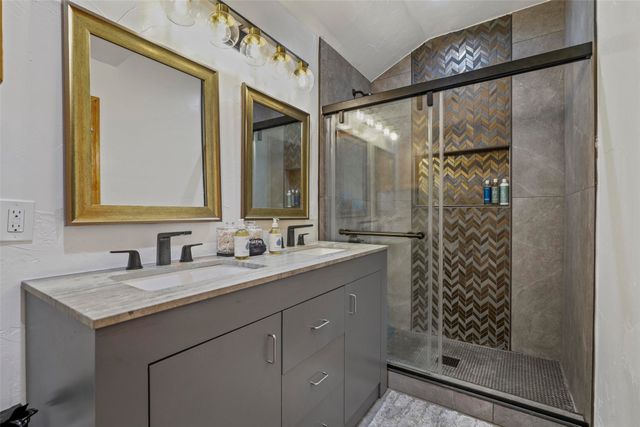 2243 Wood Hollow Road, Denton, TX 76208