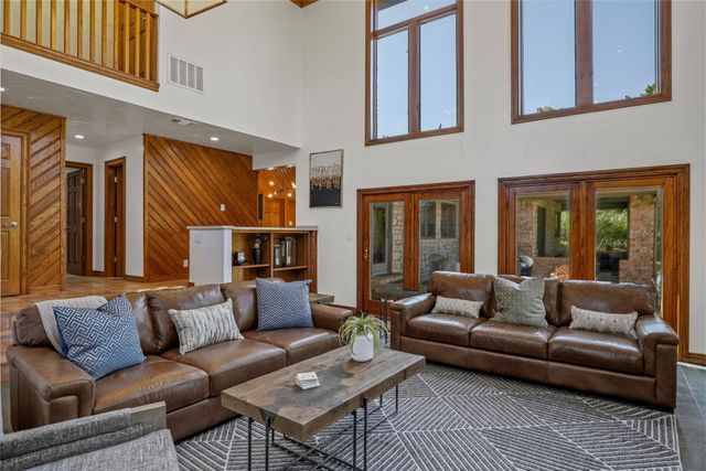 2243 Wood Hollow Road, Denton, TX 76208