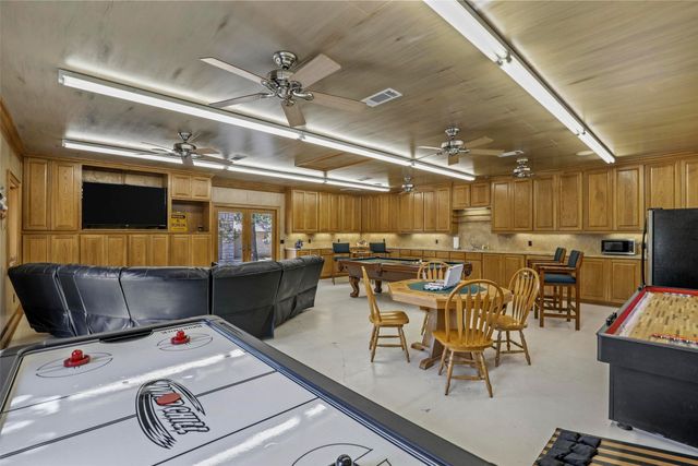 2243 Wood Hollow Road, Denton, TX 76208