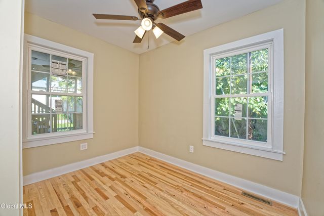 633 Lang Street, Schenectady, NY 12308