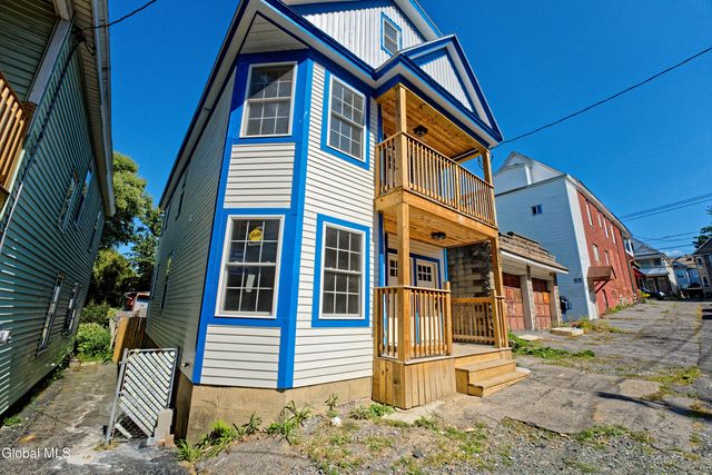 633 Lang Street, Schenectady, NY 12308