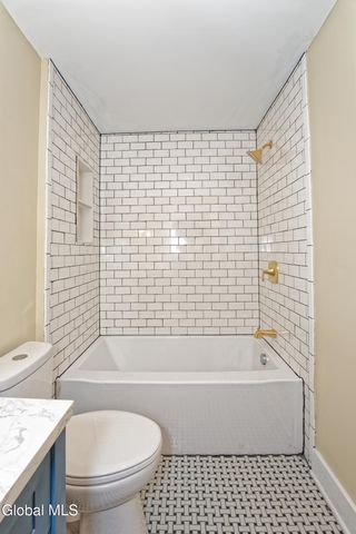 633 Lang Street, Schenectady, NY 12308