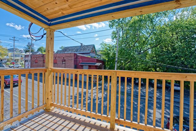 633 Lang Street, Schenectady, NY 12308