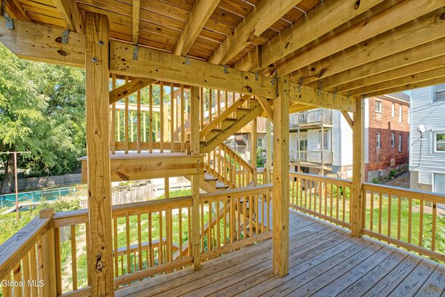 633 Lang Street, Schenectady, NY 12308