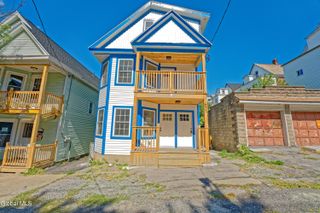 633 Lang Street, Schenectady, NY 12308