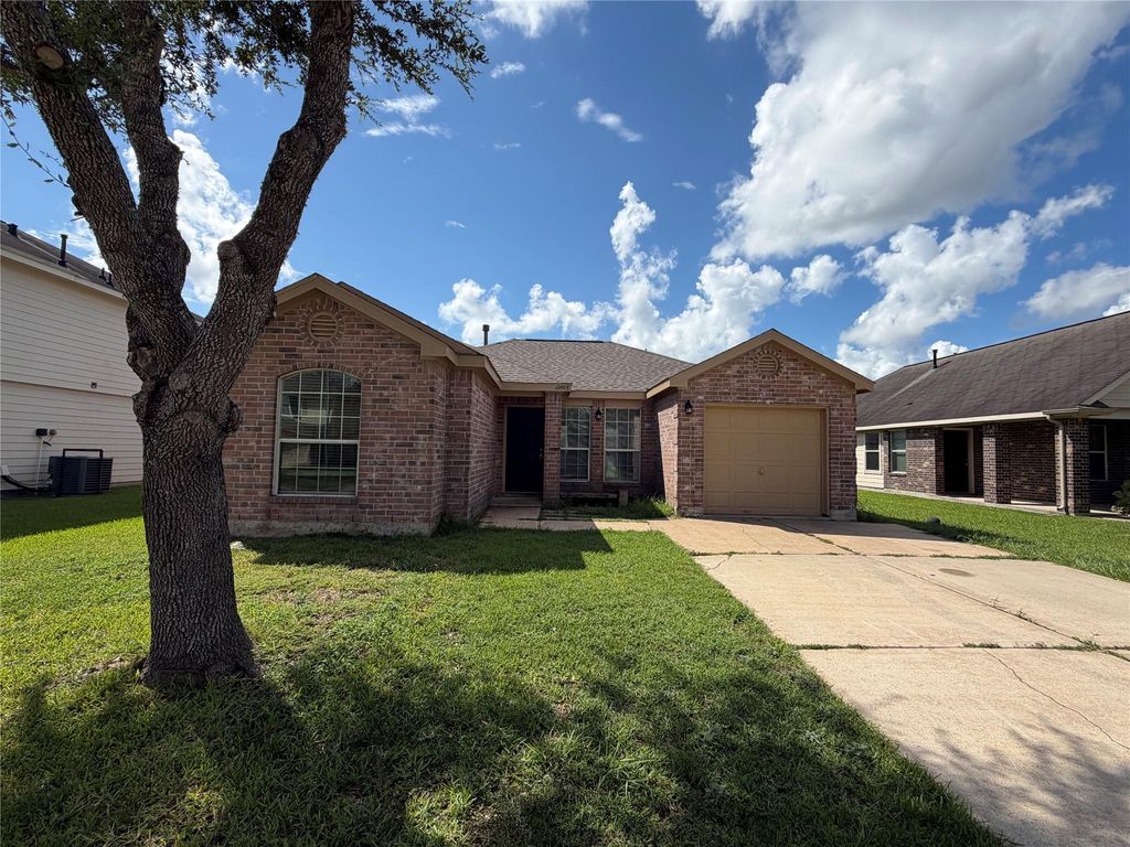12608 Rio Lindo Street, Rosharon, TX 77583