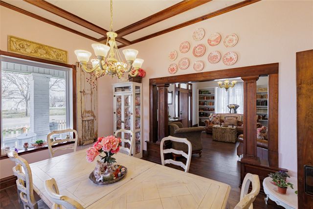 403 W Franklin Street, Alvord, TX 76225