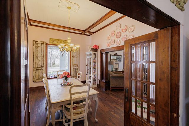 403 W Franklin Street, Alvord, TX 76225