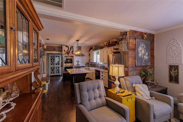 403 W Franklin Street, Alvord, TX 76225