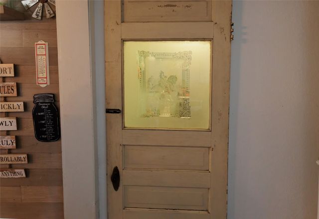 403 W Franklin Street, Alvord, TX 76225