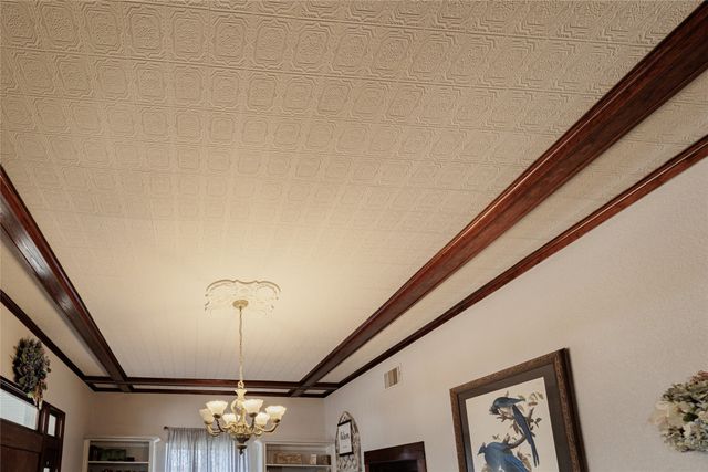 403 W Franklin Street, Alvord, TX 76225