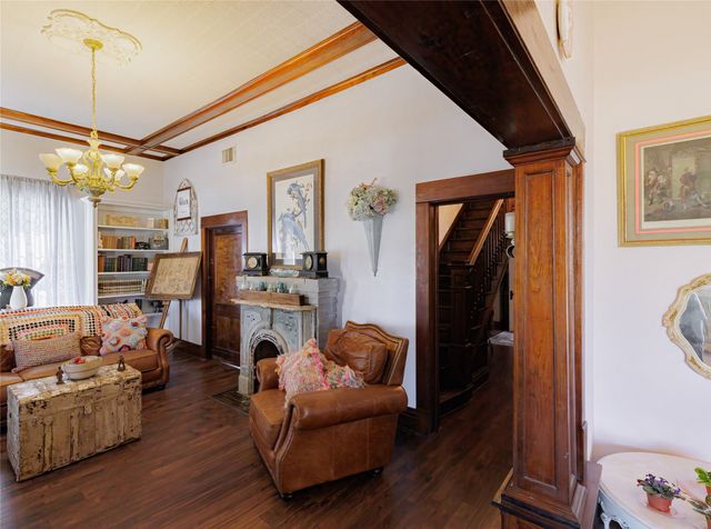 403 W Franklin Street, Alvord, TX 76225