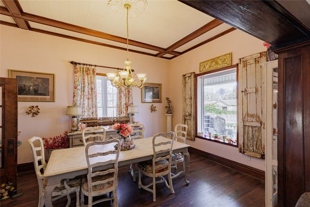 403 W Franklin Street, Alvord, TX 76225