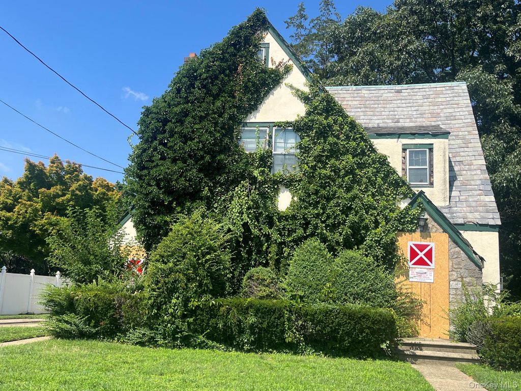 110 Rockaway Parkway, Valley Stream, NY 11580 — photo 2