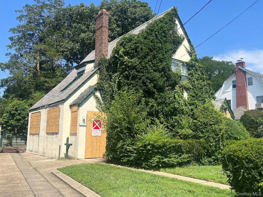 110 Rockaway Parkway, Valley Stream, NY 11580 — photo 5