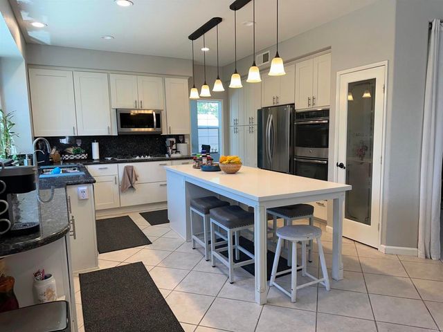 5138 Palmera Drive, Oceanside, CA 92056