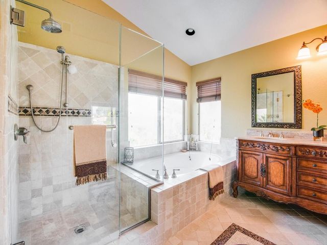 5138 Palmera Drive, Oceanside, CA 92056