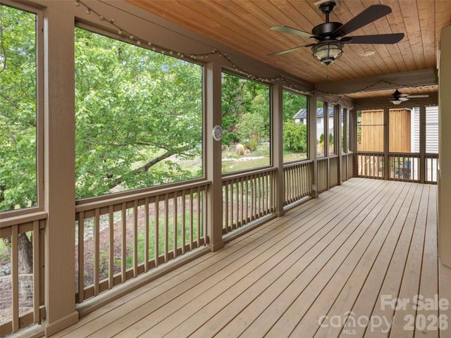 100 Klein Street, Asheville, NC 28805