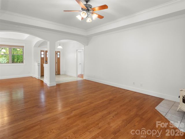 100 Klein Street, Asheville, NC 28805